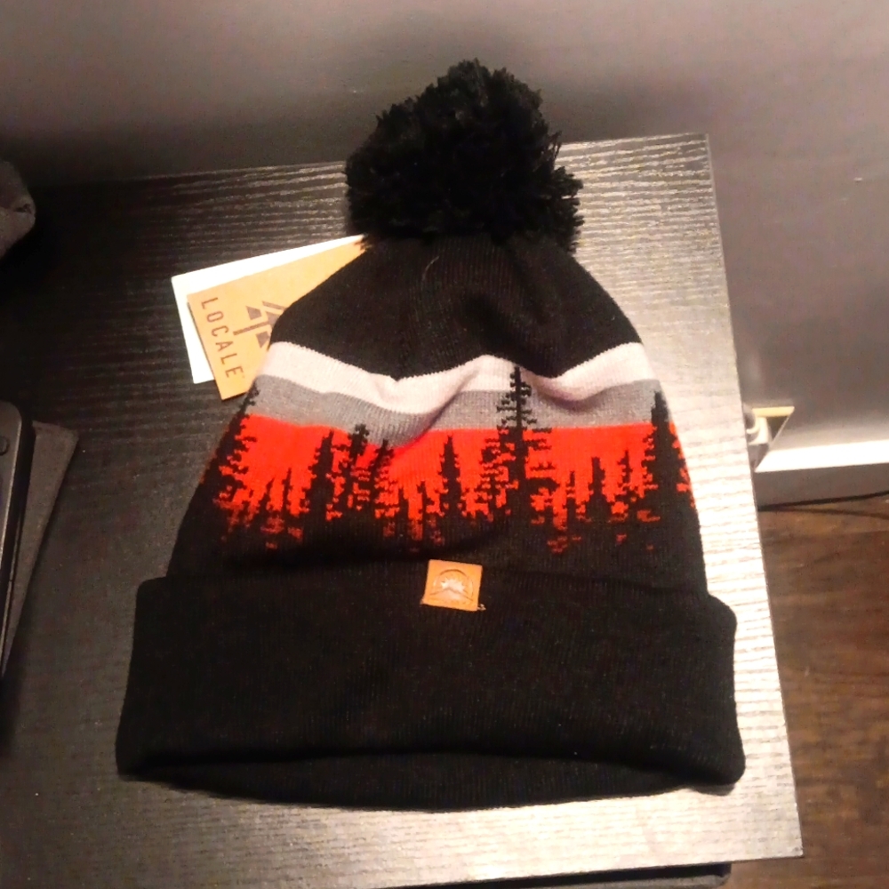 Locale winter hat
